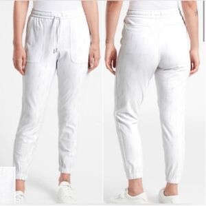 🏷️ ATHLETA Farallon Printed Jogger Pants White Grey Size 22 3X